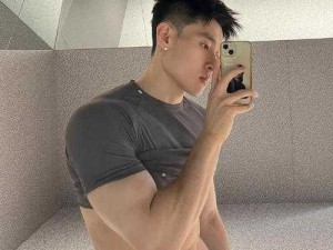 网红小鲜肉 Gay 叫床免费——音效逼真，让你身临其境